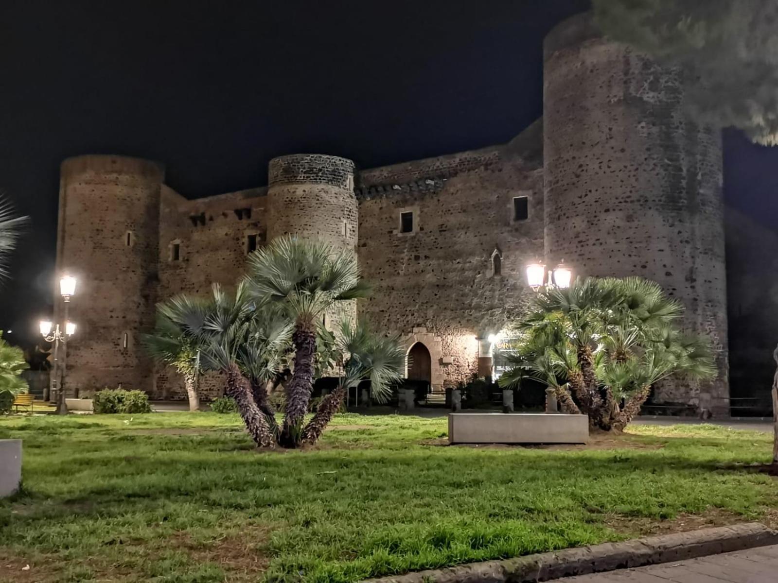 Residenza Del Turista Acomodação com café da manhã Catânia Exterior foto